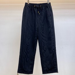 [홍콩명품.LOUIS VUITTON] 루이비통 25SS 로고 패턴 오버핏 조거 팬츠 바지 (블랙), BM23200, KSM, 레플리카의류,미러급사이트