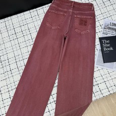 [홍콩명품,MIU MIU] 미우미우 25SS 로고 여성 오버핏 데님 팬츠 진 청바지 (와인), BM23262, PG, 레플리카의류,미러급사이트