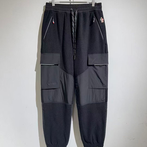 [가격문의][홍콩명품.MONCLER] 몽클레어 25SS 로고 플리스 조거 팬츠 바지 (블랙), BM23998, X2, 레플리카의류,미러급사이트