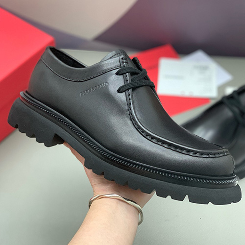 [홍콩명품.FERRAGAMO] 페레가모 25SS 로고 레더 가죽 워커 구두 (블랙), SE5921, PMD, 명품스니커즈,운동화,구두,로퍼,하이탑,신발