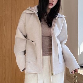 [홍콩명품,FENDI] 펜디 25SS 로고 여성 FF패턴 후드 리버서블 자켓 (2컬러), BM24143, MC, 레플리카의류,미러급사이트