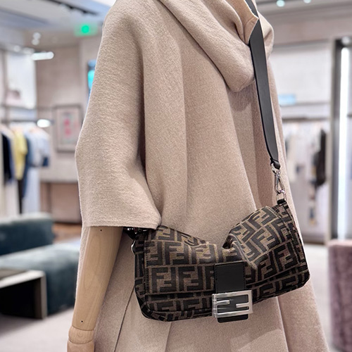 [홍콩명품,FENDI] 펜디 25SS 로고 FF패턴 크로스백 (브라운), BGM5540, BDA, 홍콩명품가방,명품쇼핑몰,크로스백,핸드백,구매대행