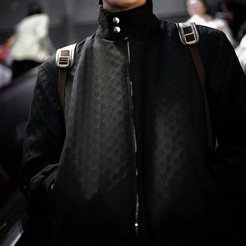 [홍콩명품.Gucci] 구찌 26SS 로고 터틀넥 GG수프림 봄버 자켓 (블랙), BM24410, JL, 레플리카의류,미러급사이트