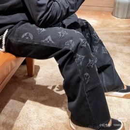 [가격문의][홍콩명품.LOUIS VUITTON] 루이비통 26SS 로고 모노그램 데님 팬츠 진 청바지 (블랙), BM24416, JL, 레플리카의류,미러급사이트