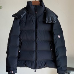 [홍콩명품.MONCLER] 몽클레어 26SS 로고 후드 다운 패딩 자켓 (2컬러), BM24472, HH, 레플리카의류,미러급사이트