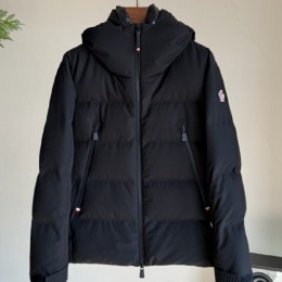 [홍콩명품.MONCLER] 몽클레어 26SS 로고 후드 다운 패딩 자켓 (블랙), BM24474, HH, 레플리카의류,미러급사이트