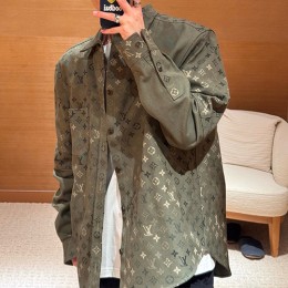 [홍콩명품.LOUIS VUITTON] 루이비통 26SS 로고 모노그램 남방 셔츠 (카키), BM24502, YS, 레플리카의류,미러급사이트