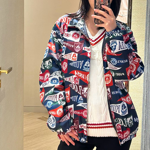 [홍콩명품.LOUIS VUITTON] 루이비통 26SS 로고 패턴 카라 바람막이 자켓 1AIJR8, BM24546, TOP, 레플리카의류,미러급사이트