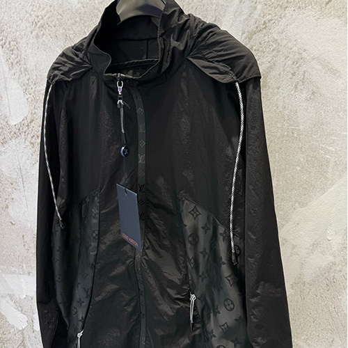 [홍콩명품.LOUIS VUITTON] 루이비통 26SS 로고 후드 바람막이 자켓 (2컬러), BM24548, TOP, 레플리카의류,미러급사이트