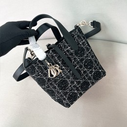 [홍콩명품,Christian Dior] 디올 26SS 로고 D-Toujours 스몰 토트백 핸드백 (블랙), BGM5681, BDA, 홍콩명품가방,명품쇼핑몰,크로스백,핸드백,구매대행
