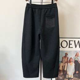 [홍콩명품.LOEWE] 로에베 26SS 로고 오버핏 조거 팬츠 바지 (다크그레이), BM24711, X2, 레플리카의류,미러급사이트