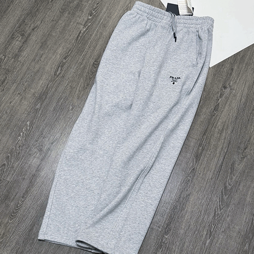 [홍콩명품,PRADA] 프라다 26SS 로고 자수 조거 팬츠 바지 (2컬러), BM24735, JL, 레플리카의류,미러급사이트