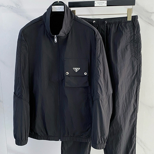 [홍콩명품,PRADA] 프라다 26SS 삼각로고 나일론 터틀넥 봄버 자켓 + 조거 팬츠 바지 상하의 세트 (3컬러), BM24862, KSM, 레플리카의류,미러급사이트