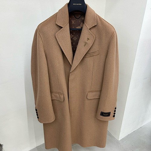 [홍콩명품.LOUIS VUITTON] 루이비통 26SS 로고 모노그램 울 코트 자켓 (브라운), BM24904, TOM, 레플리카의류,미러급사이트