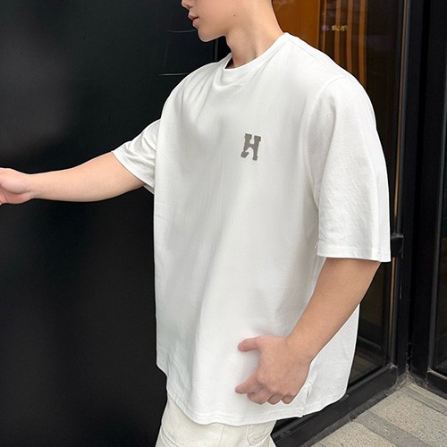 [홍콩명품.Hermes] 에르메스 26SS 로고 H 반팔 티셔츠 (2컬러), BM24910, KK, 레플리카의류,미러급사이트