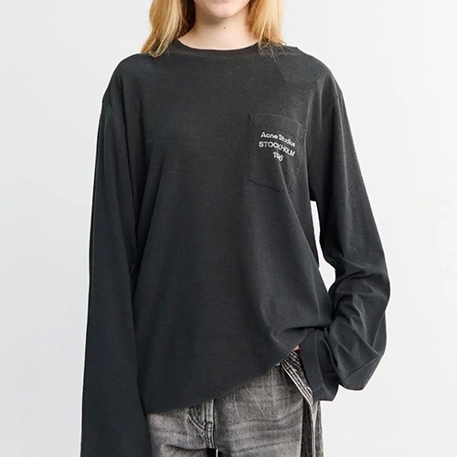 [홍콩명품.ACNE STUDIO] 아크네스튜디오 26SS 로고 포켓 긴팔 티셔츠 (2컬러), BM25091, YS, 레플리카의류,미러급사이트