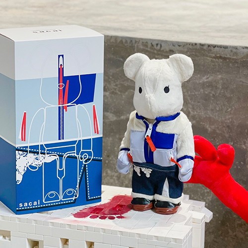 사카이 로고 Bearbrick 백참 완구 피규어 (2컬러) 26SS