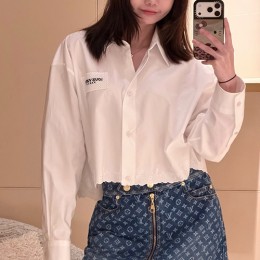 루이비통 여성 카라 셔츠 1AJZV9 26SS