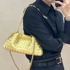 보테가베네타 Dustbag Notte 골드 숄더백 26SS