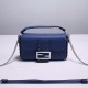 펜디 Baguette 크로스백 26SS