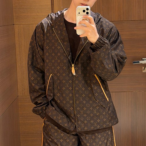 루이비통 모노그램 후드 바람막이 자켓 26SS